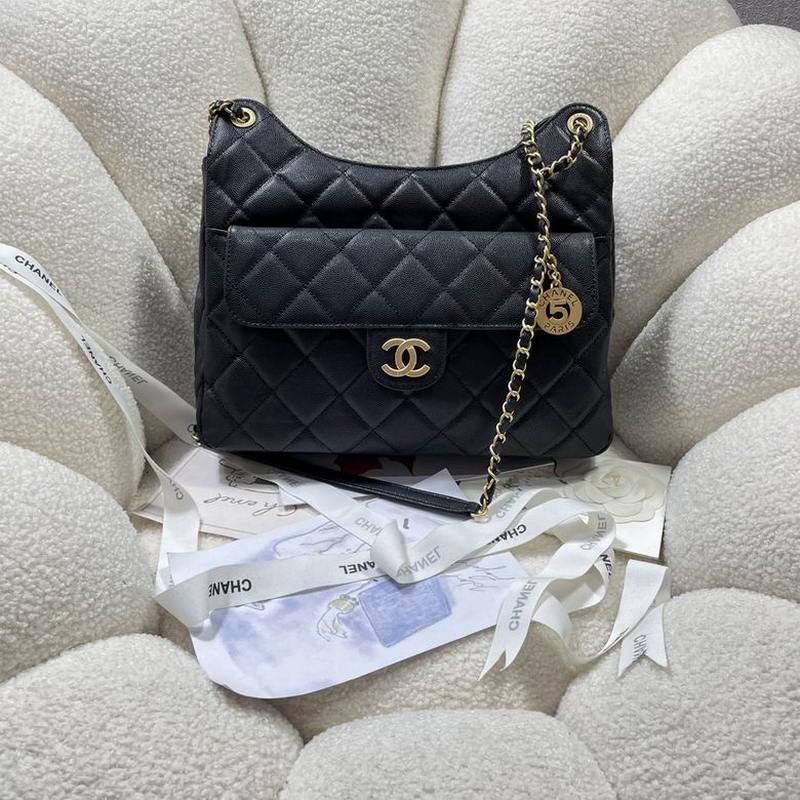 Chanel Handbags 661